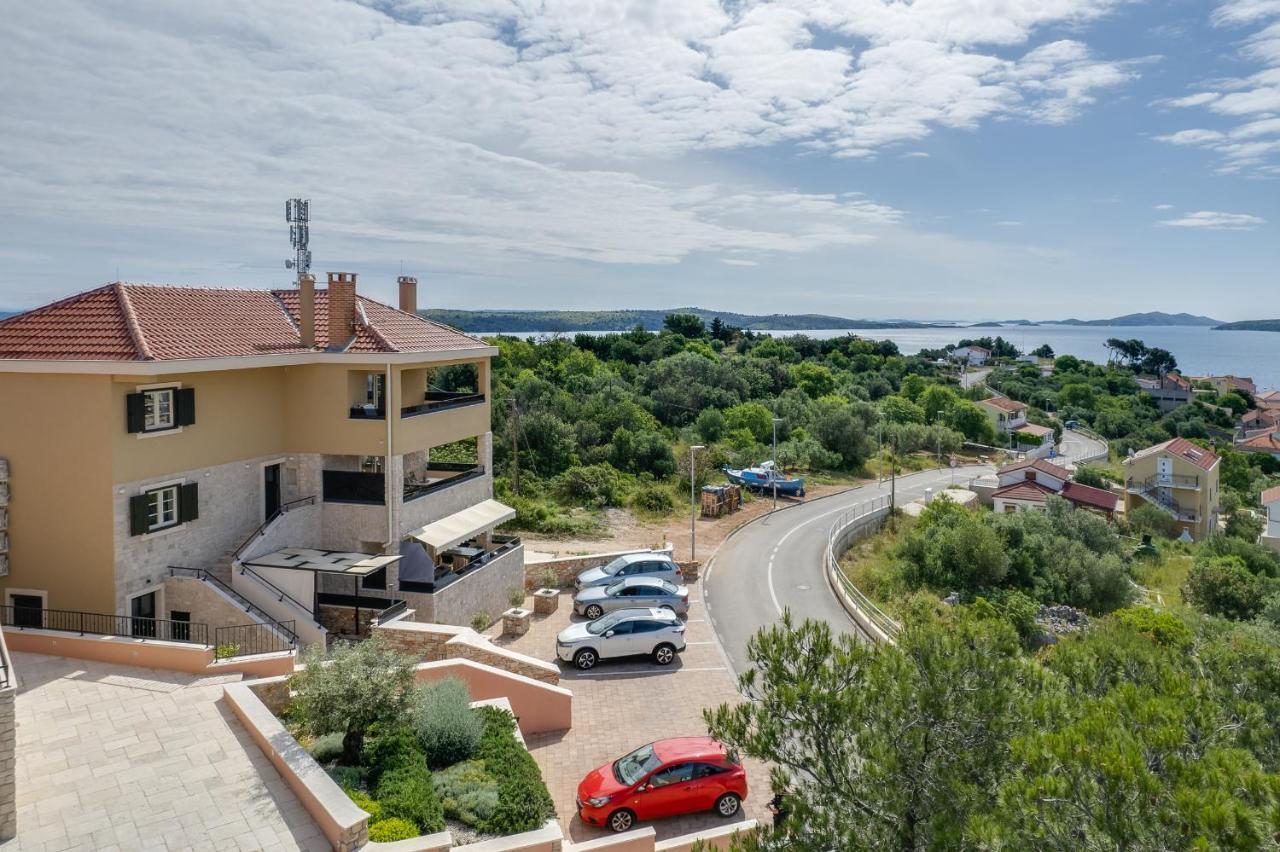 Teona Luxury Apartment With 2 Rooms And Terrace Sea View Сали Экстерьер фото